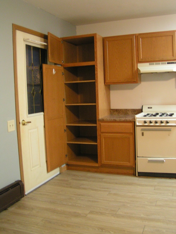 Large Unit Kitchen Stove and Pantry