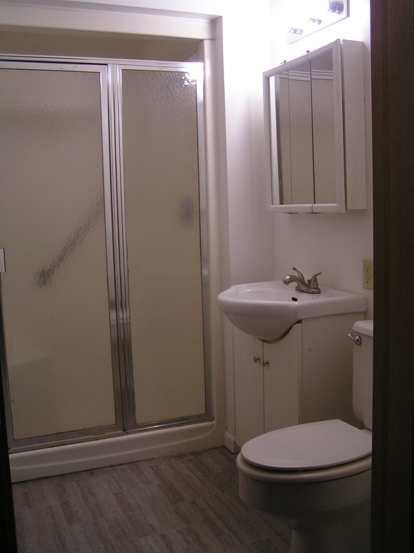 Small Unit Bathroom